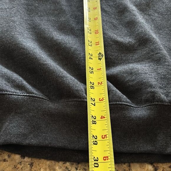 Wisconsin Badgers Crewneck Sweatshirt unisex size Charcoal Gray XL UW Badgers - Picture 7 of 7